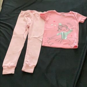 Carter’s Bundle 2 PJ sets toddler girls size 4T